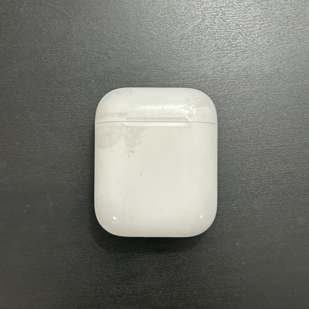 Apple AirPods Generation 2